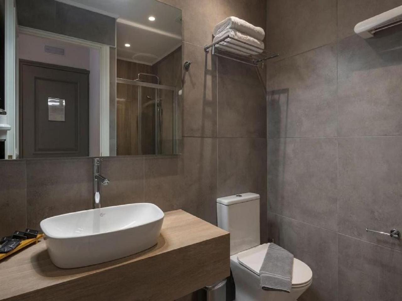 Hotel Teo International Near Delhi Airport By-Tu Casa New Delhi Exterior photo